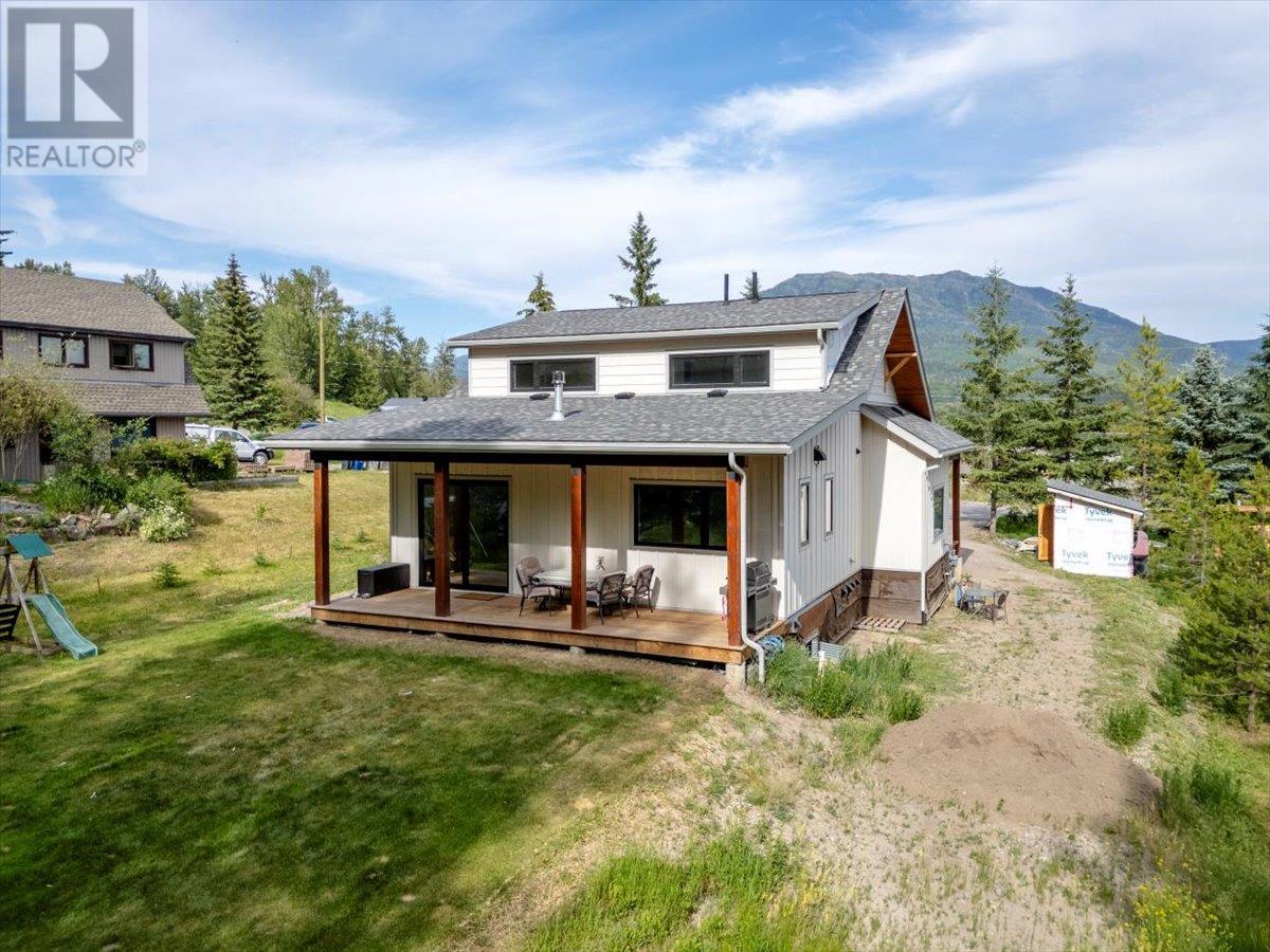 106 Sparling Road, Fernie, British Columbia  V0B 1M1 - Photo 7 - 10353523