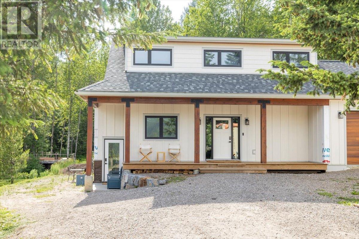 106 Sparling Road, Fernie, British Columbia  V0B 1M1 - Photo 6 - 10353523