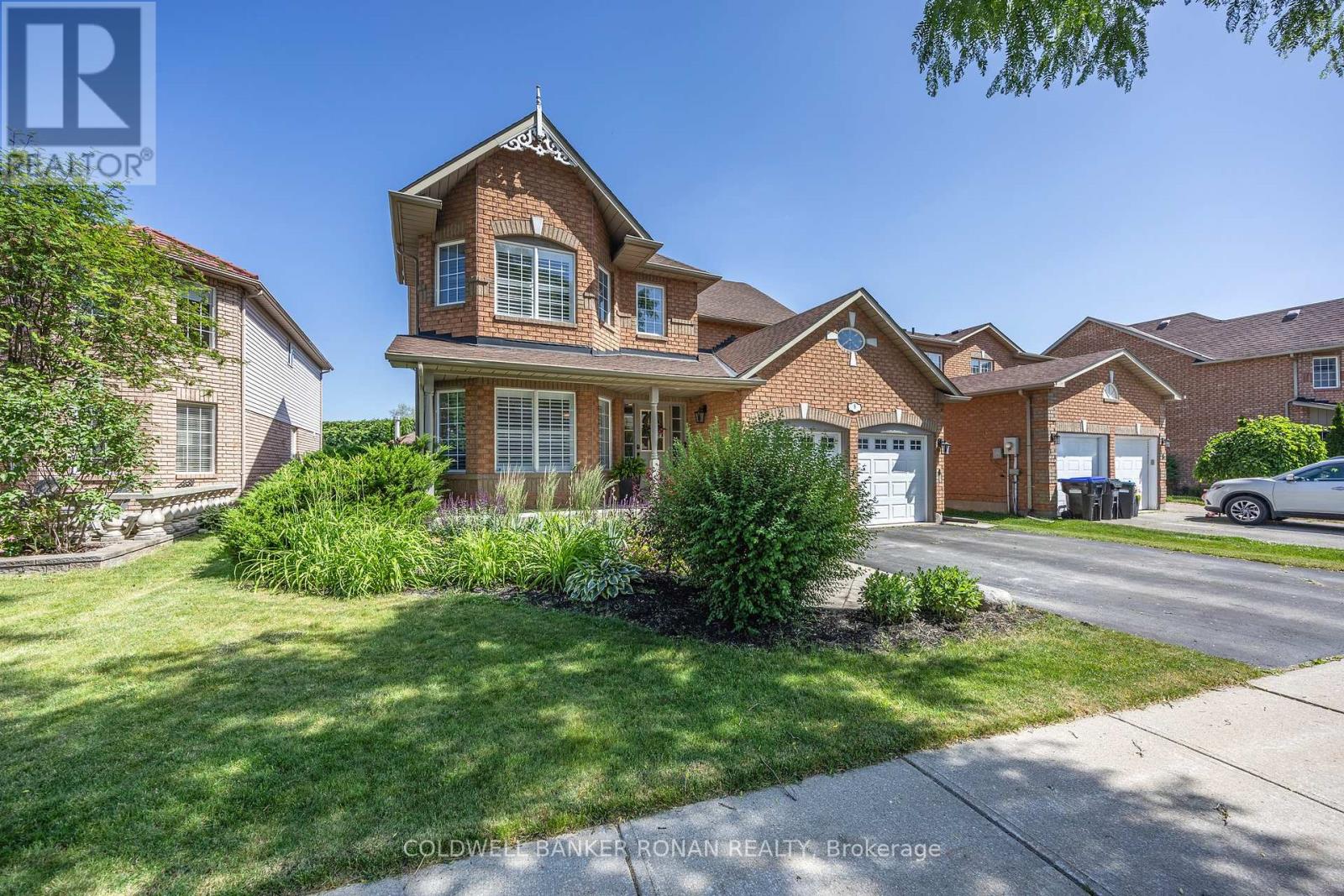 Property at 8 COBURN CRESCENT image 2