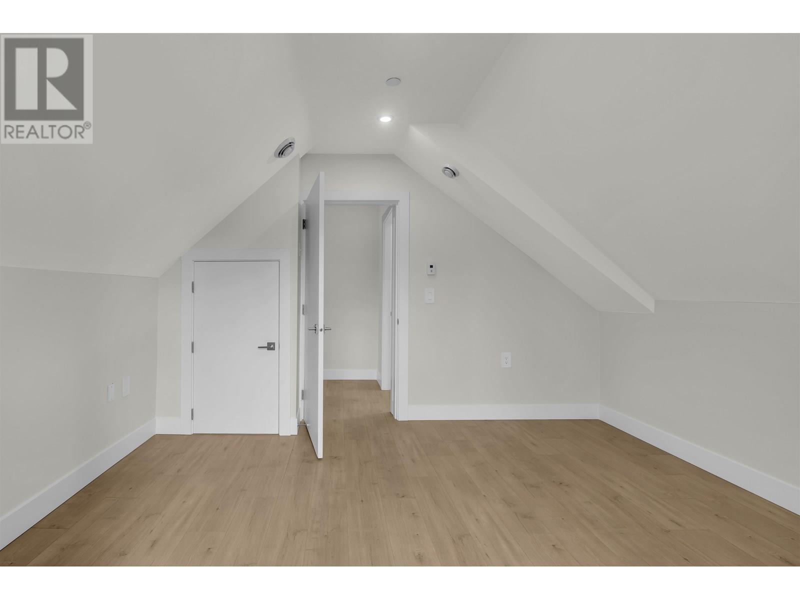 4325 Kamloops Street, Vancouver, British Columbia  V5R 1M8 - Photo 17 - R3018970