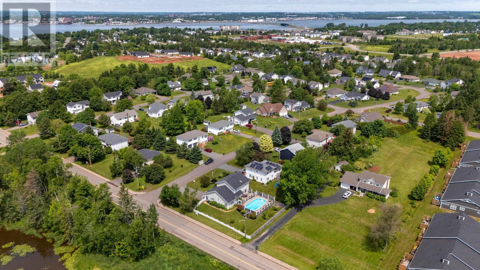 Property at 102 Greensview Drive image 4
