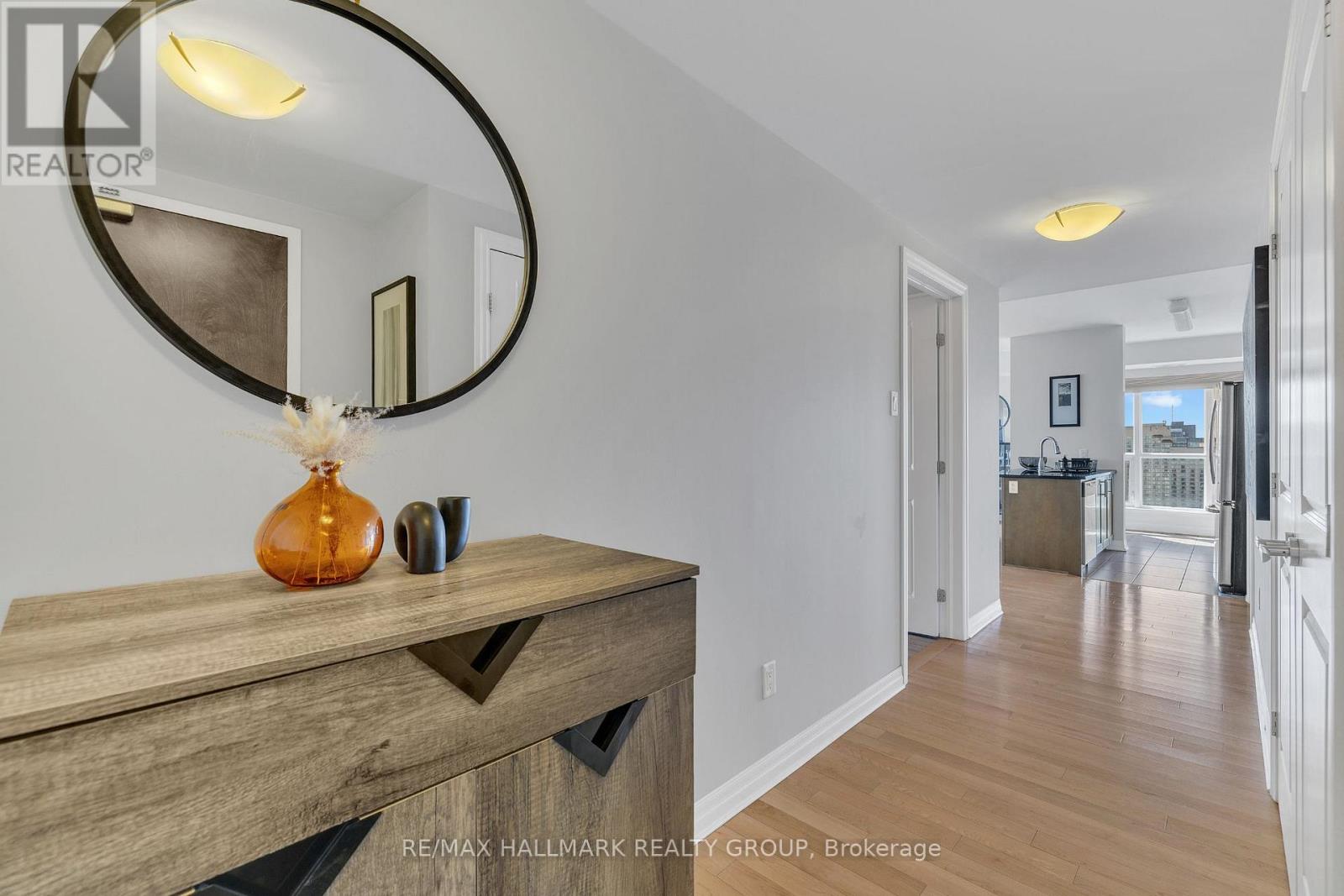 2301 - 195 Besserer Street, Ottawa, Ontario  K1N 0B6 - Photo 18 - X12242749