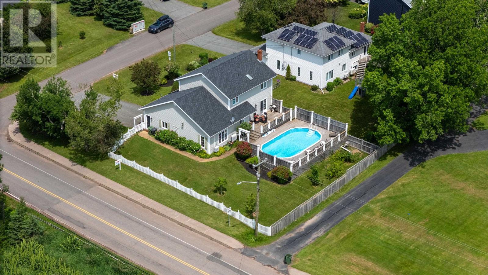 Property at 102 Greensview Drive image 5