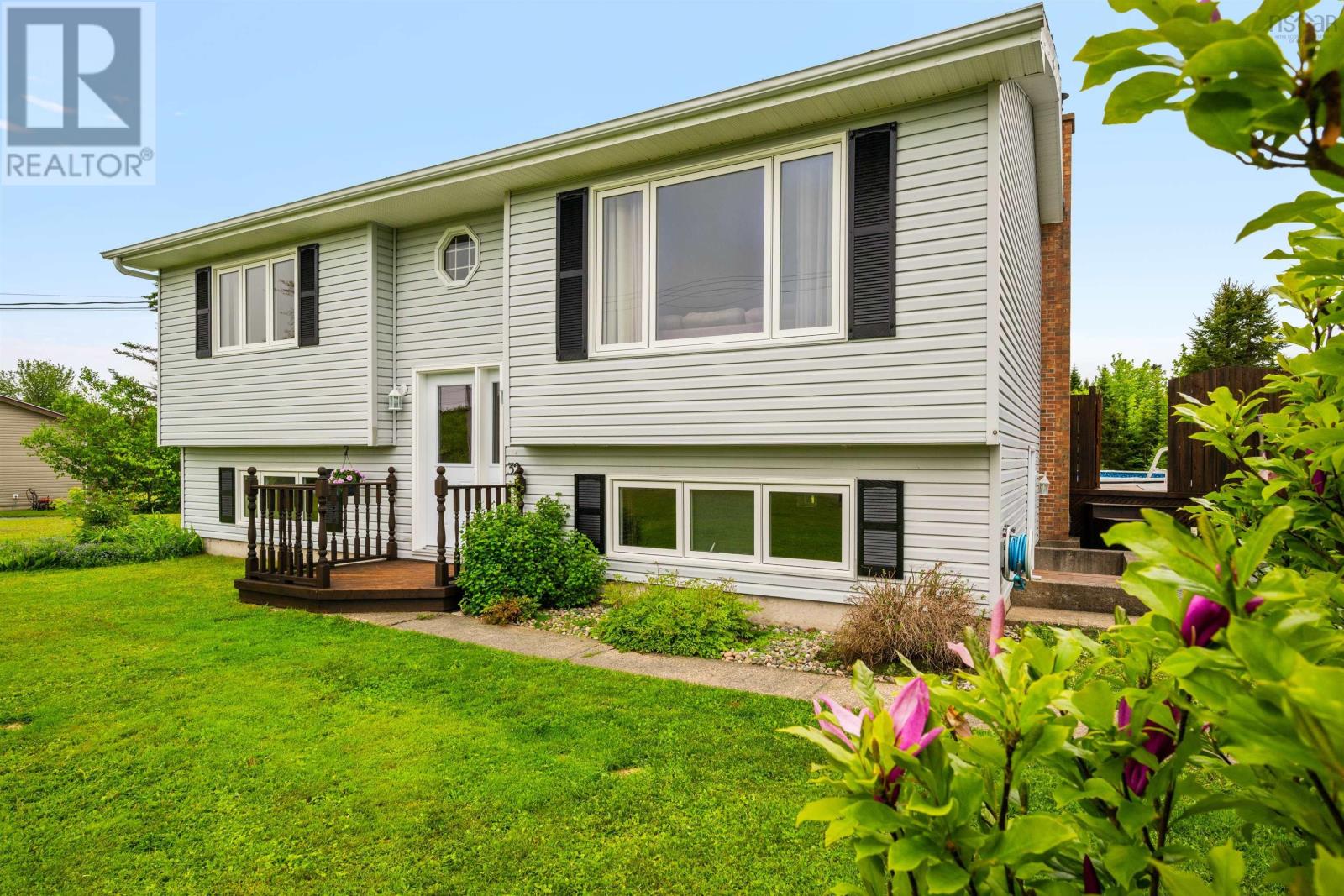 Property at 32 O'Connell Drive image 3
