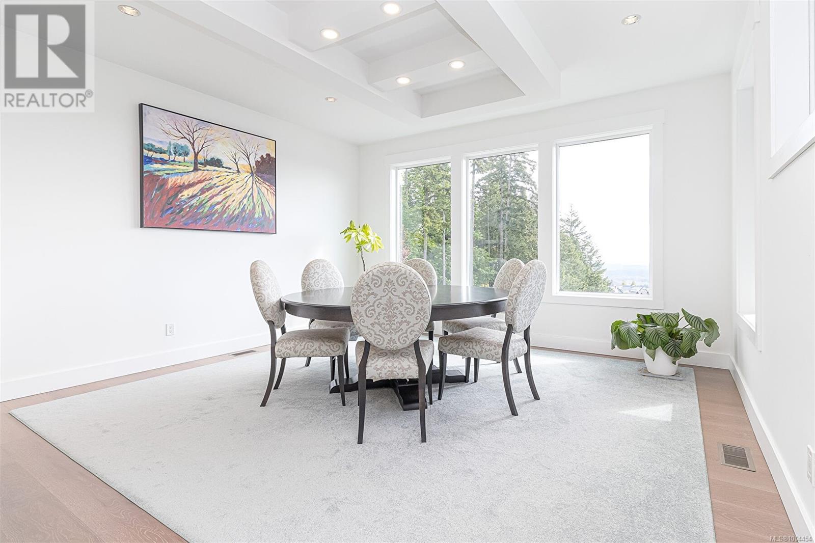 Property at 2267 Nicklaus Dr image 3