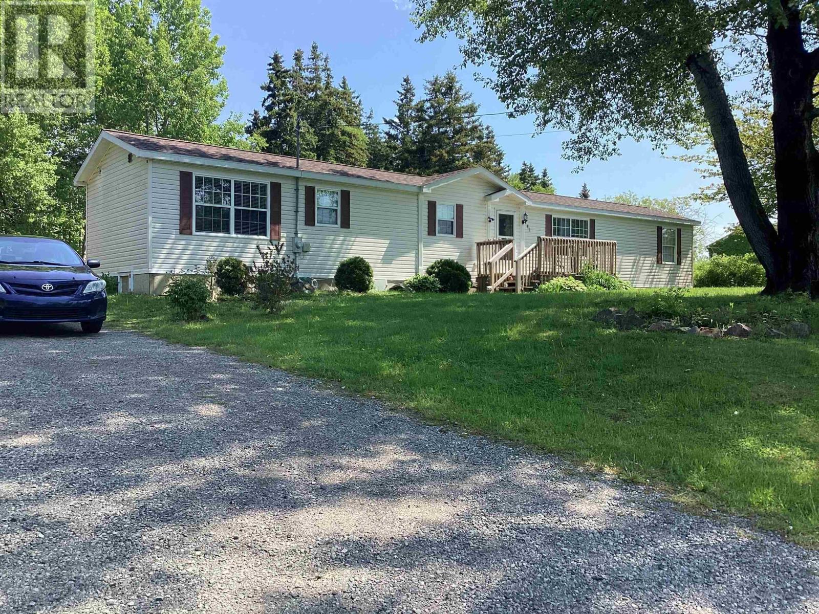82 Old Victoria Road, Port Hastings, Nova Scotia  B9A 1L4 - Photo 7 - 202515263