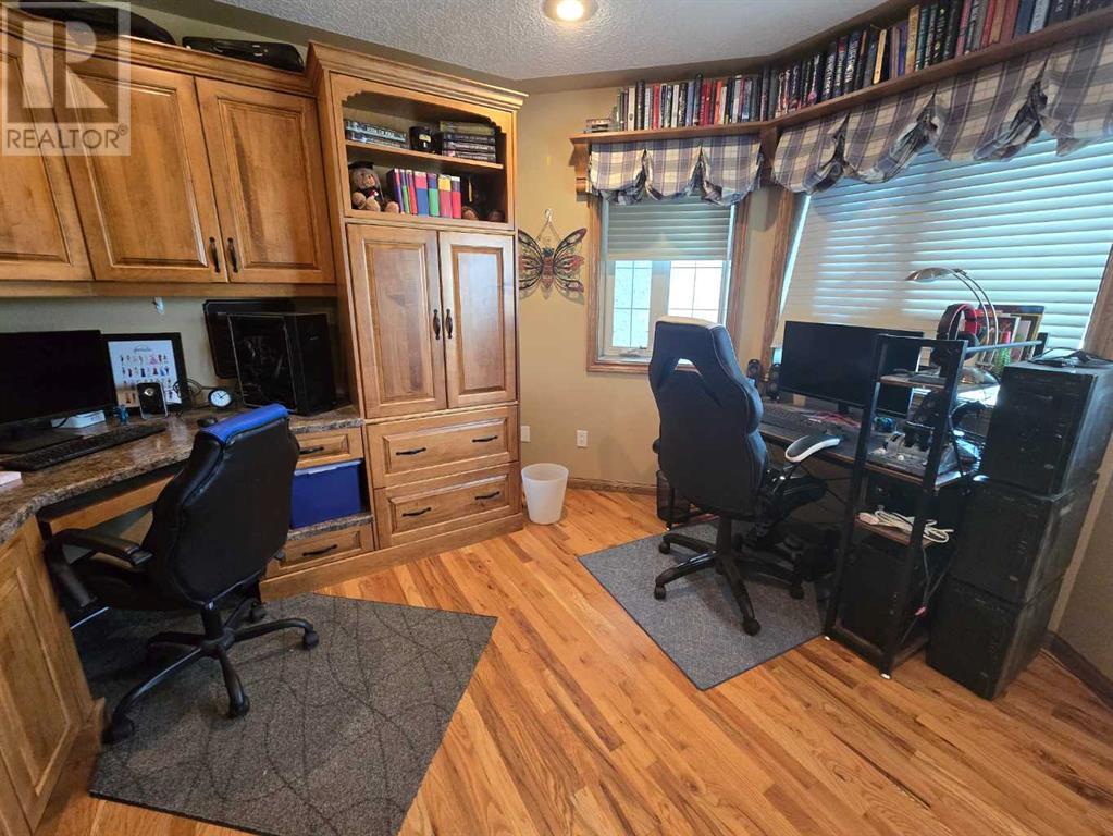 28244 Highway 590, Rural Red Deer County, Alberta  T4G 0E6 - Photo 21 - A2234033