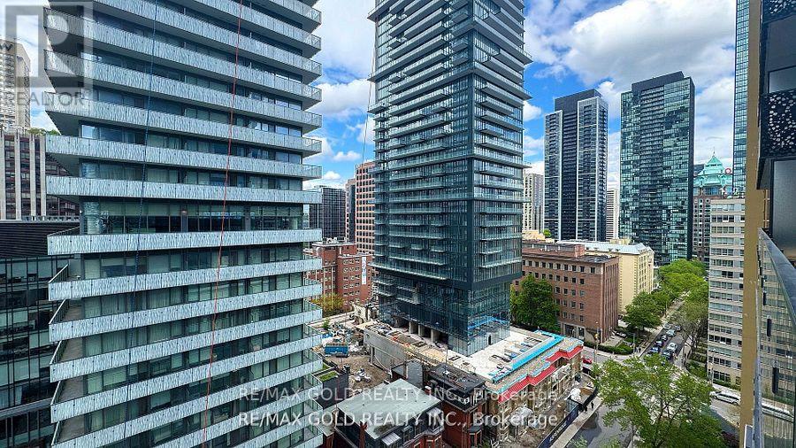 1310 - 55 Charles Street E, Toronto, Ontario  M4Y 1S9 - Photo 25 - C12242798