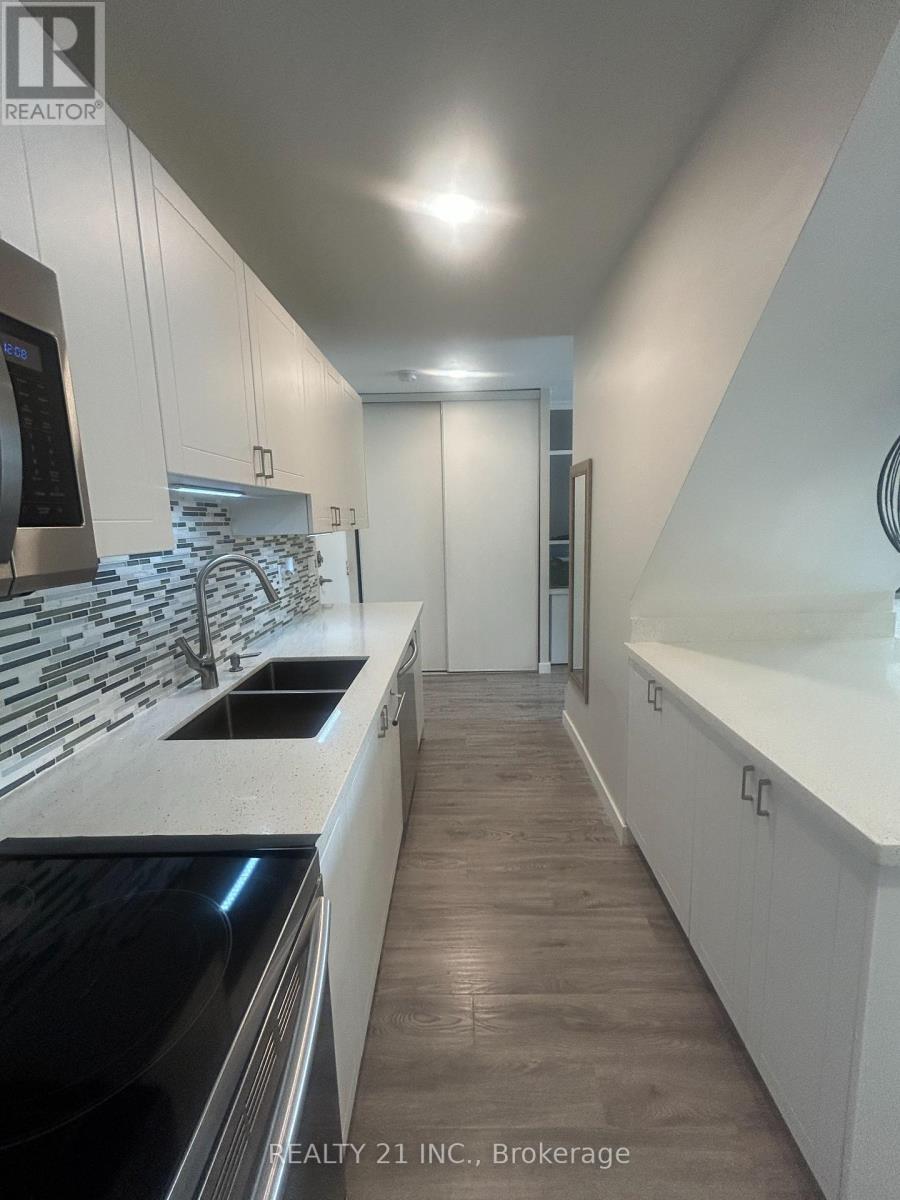 Property at 1078 - 100 MORNELLE COURT image 4