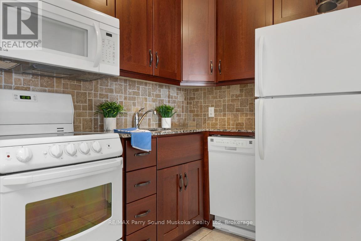 7 - 21 Prospect Street, Parry Sound, Ontario  P2A 2B5 - Photo 16 - X12236832