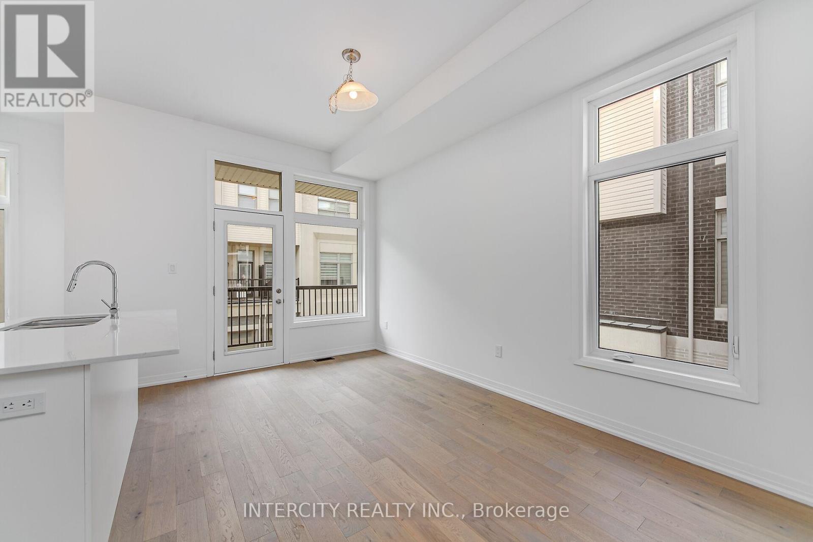 29 Albert Firman Lane, Markham, Ontario  L6C 3B5 - Photo 17 - N12242755