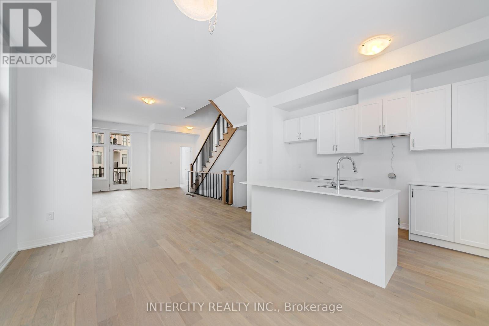 29 Albert Firman Lane, Markham, Ontario  L6C 3B5 - Photo 18 - N12242755