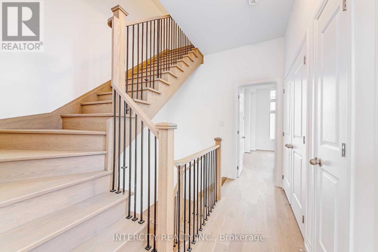 29 Albert Firman Lane, Markham, Ontario  L6C 3B5 - Photo 20 - N12242755