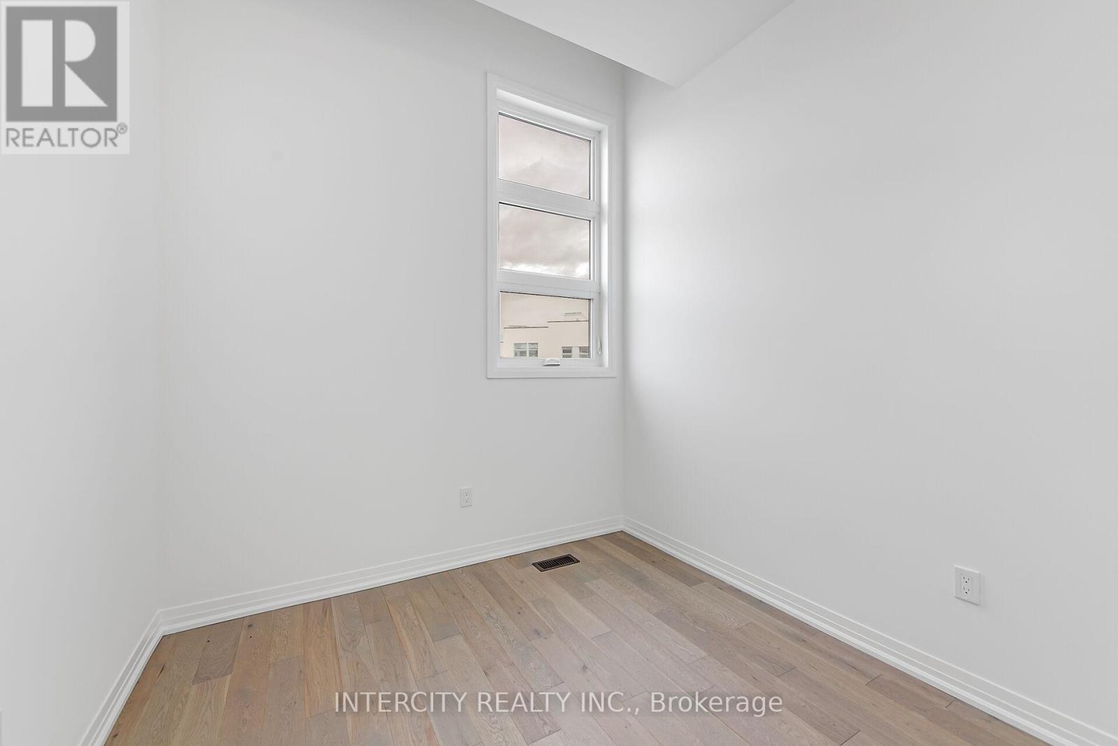29 Albert Firman Lane, Markham, Ontario  L6C 3B5 - Photo 27 - N12242755
