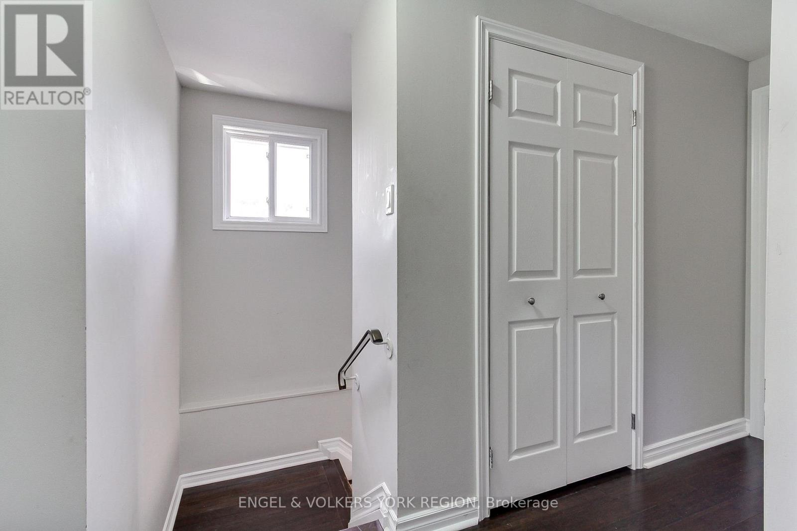 256 Penn Avenue, Newmarket, Ontario  L3Y 2S6 - Photo 16 - N12242757