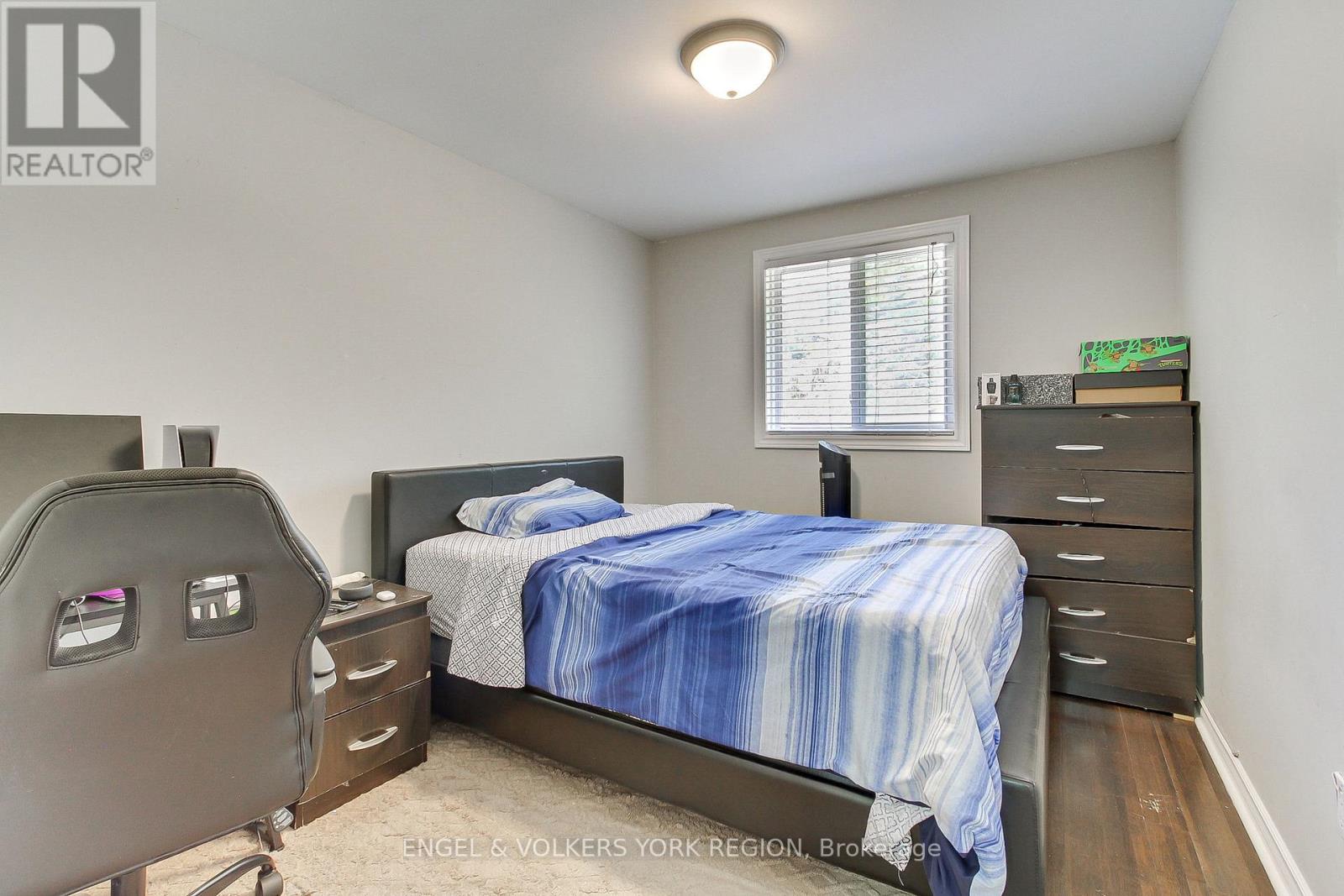 256 Penn Avenue, Newmarket, Ontario  L3Y 2S6 - Photo 18 - N12242757