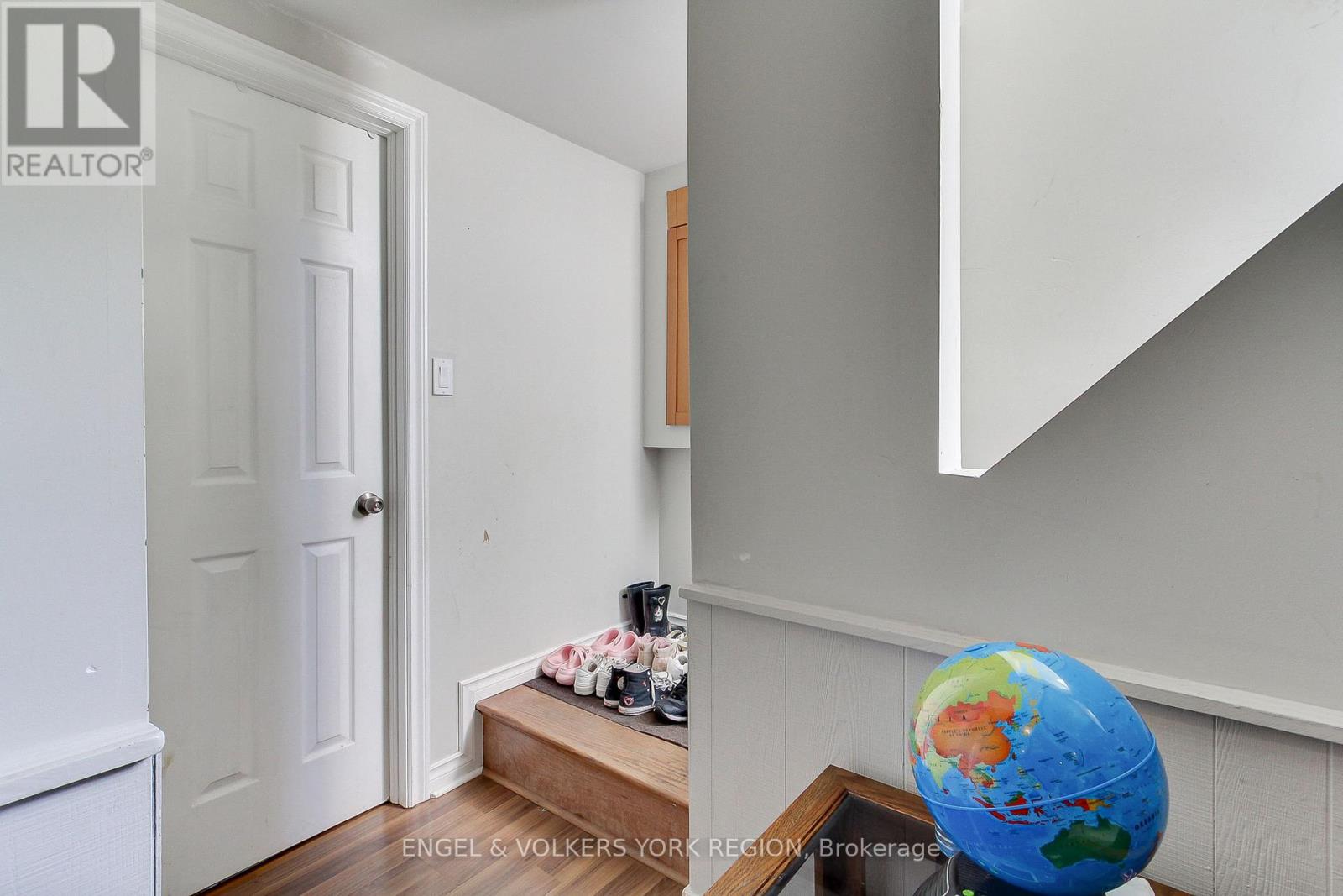 256 Penn Avenue, Newmarket, Ontario  L3Y 2S6 - Photo 24 - N12242757