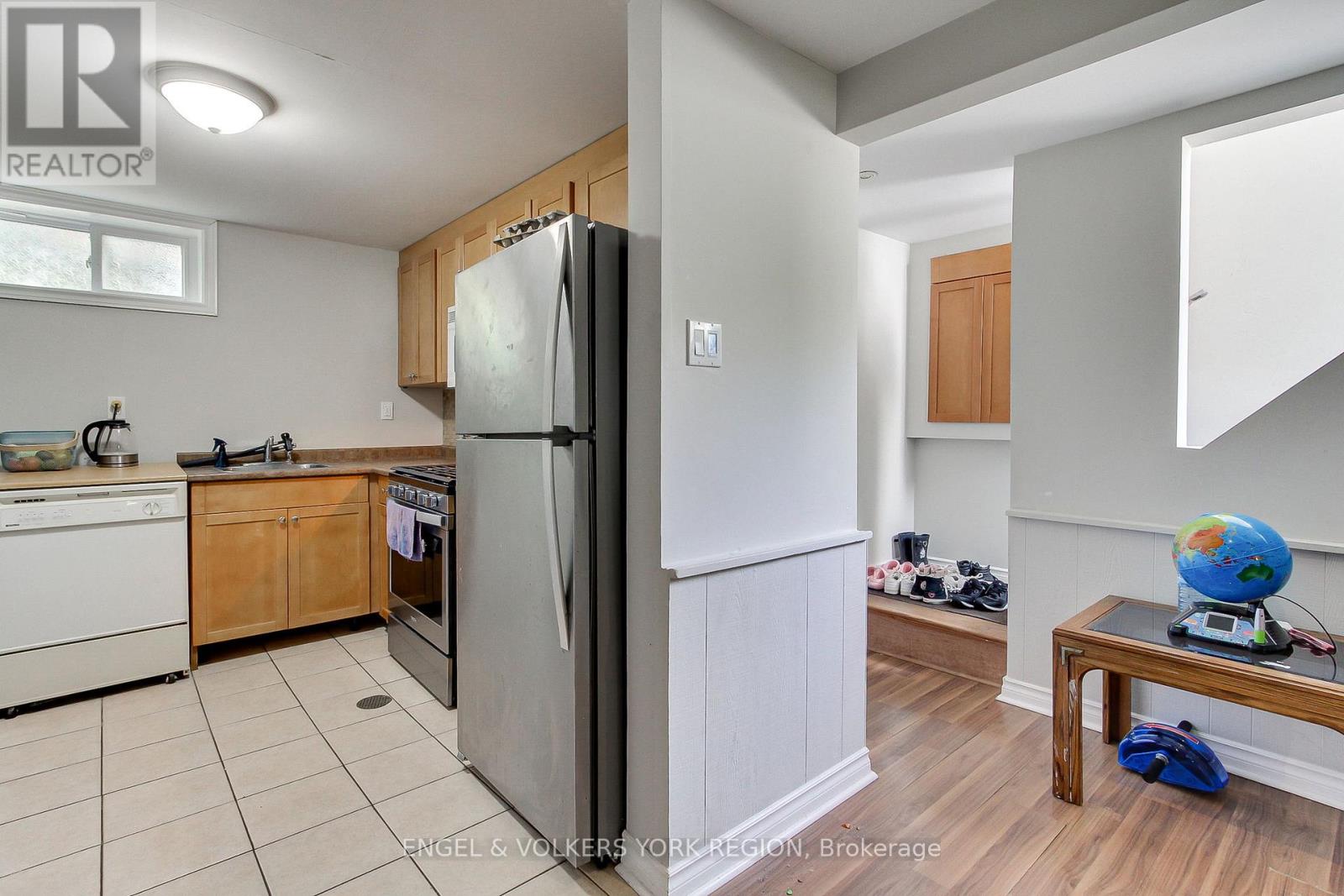 256 Penn Avenue, Newmarket, Ontario  L3Y 2S6 - Photo 25 - N12242757