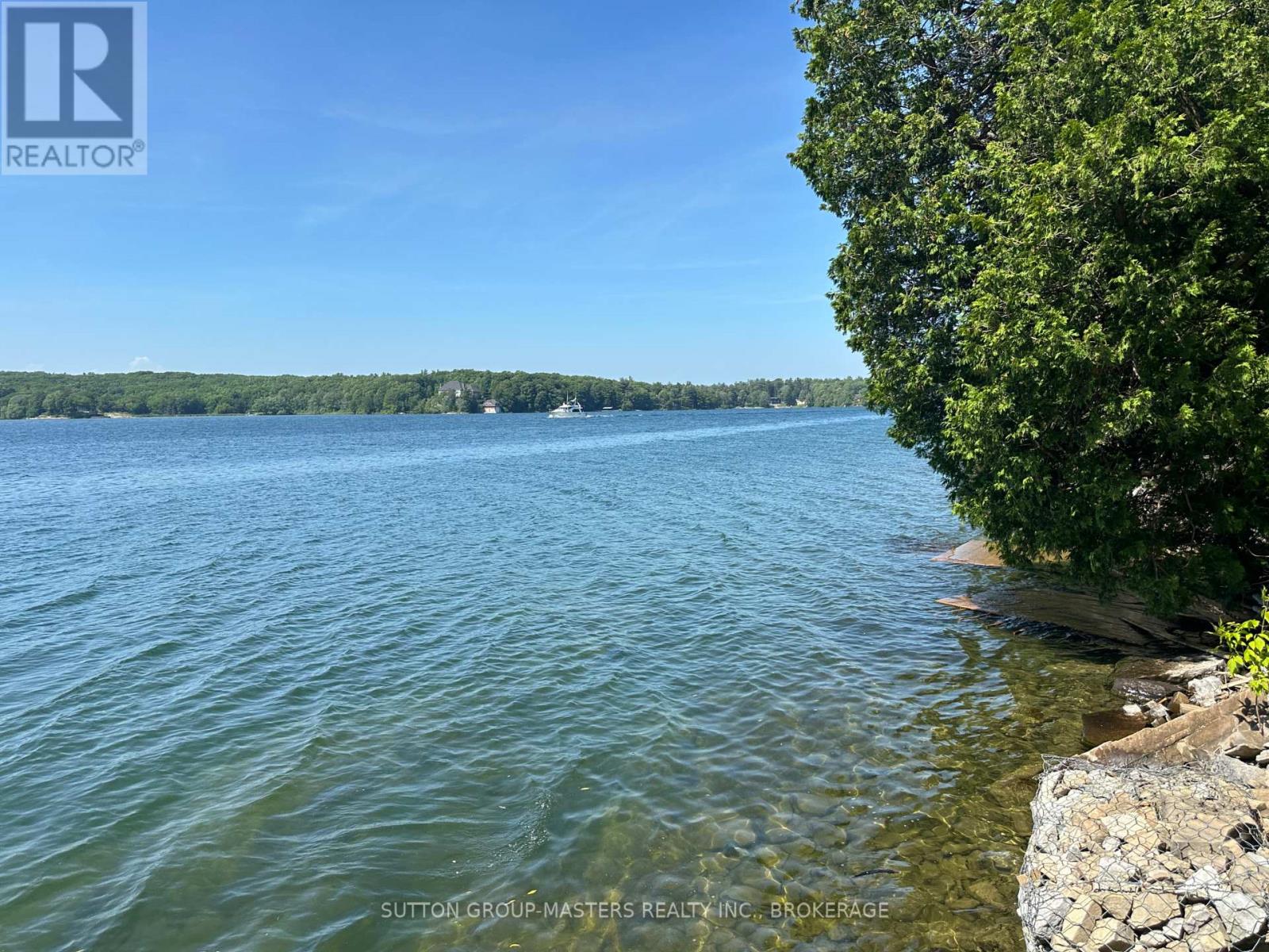 639 North Shore Road, Frontenac Islands (The Islands), Ontario  K7G 2V6 - Photo 3 - X12152407