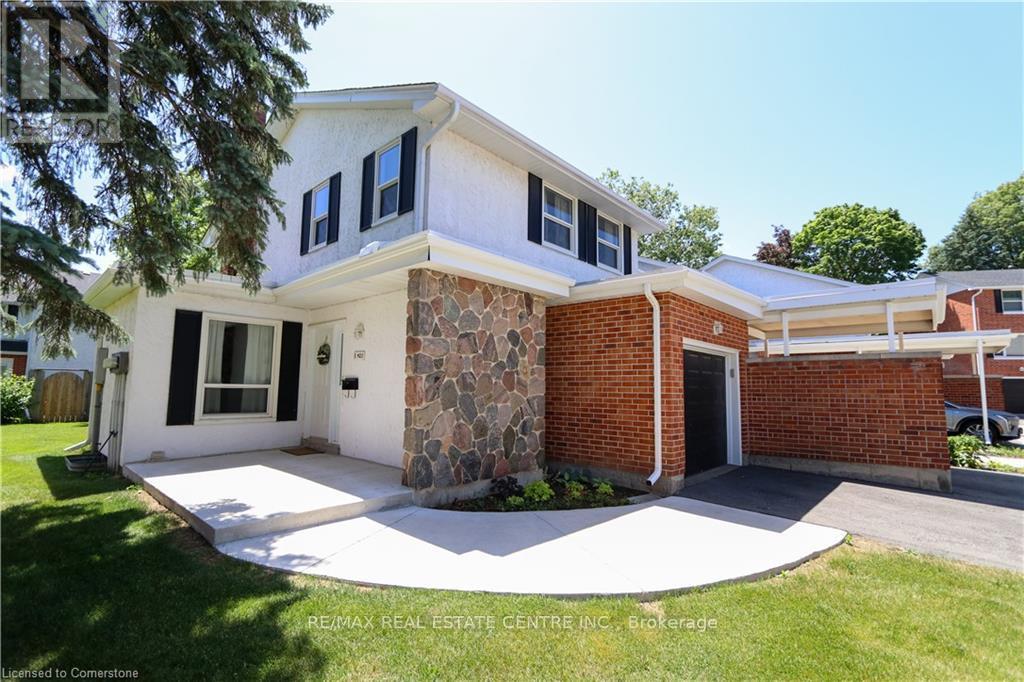 Property at 1 - 423 KEATS WAY image 3