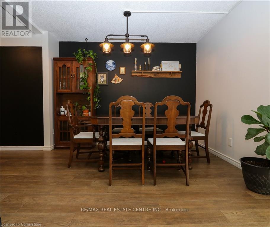 1 - 423 Keats Way, Waterloo, Ontario  N2L 5S7 - Photo 6 - X12242844