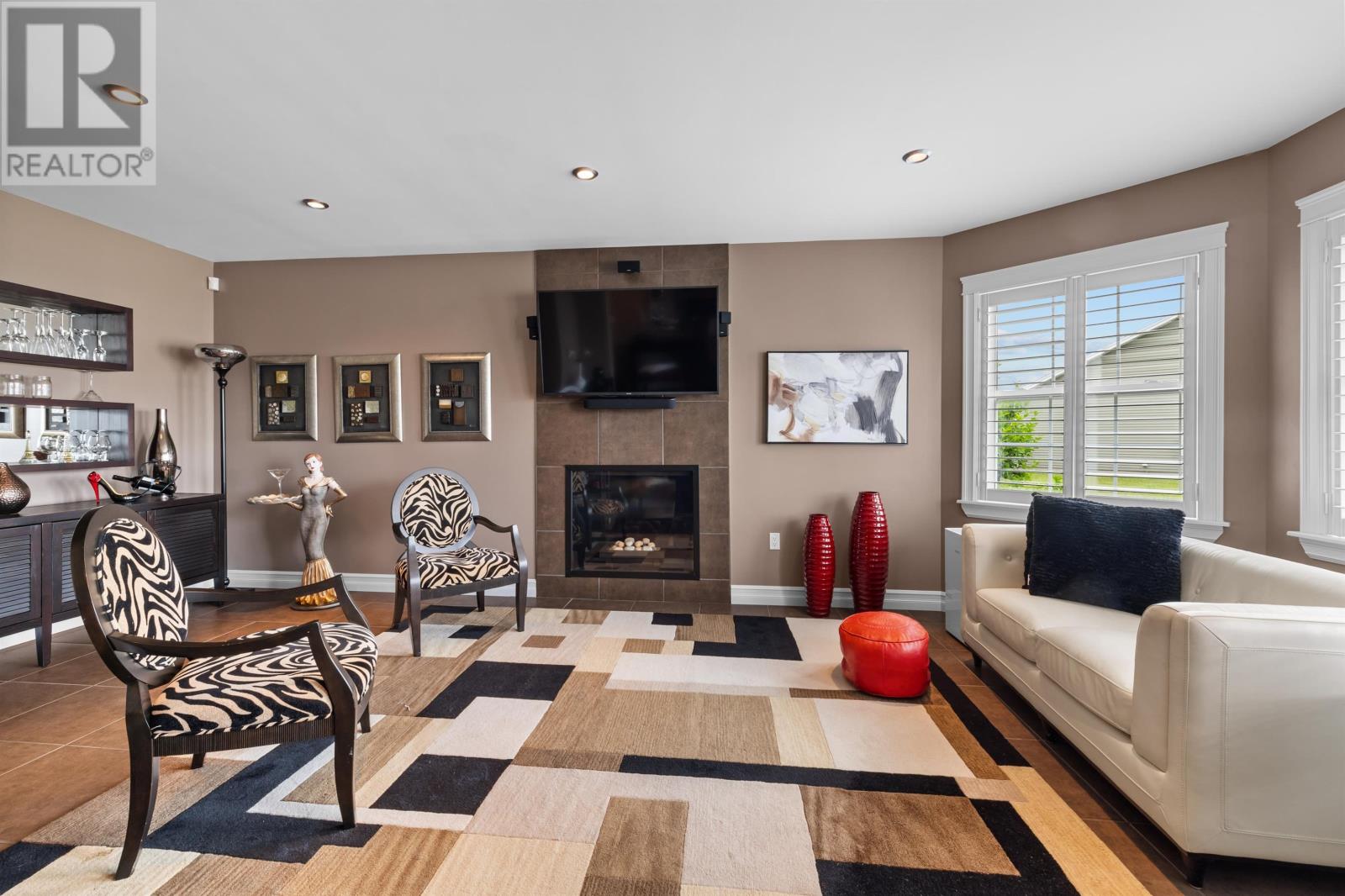 Property at 14 BRETHAVEN Court image 5