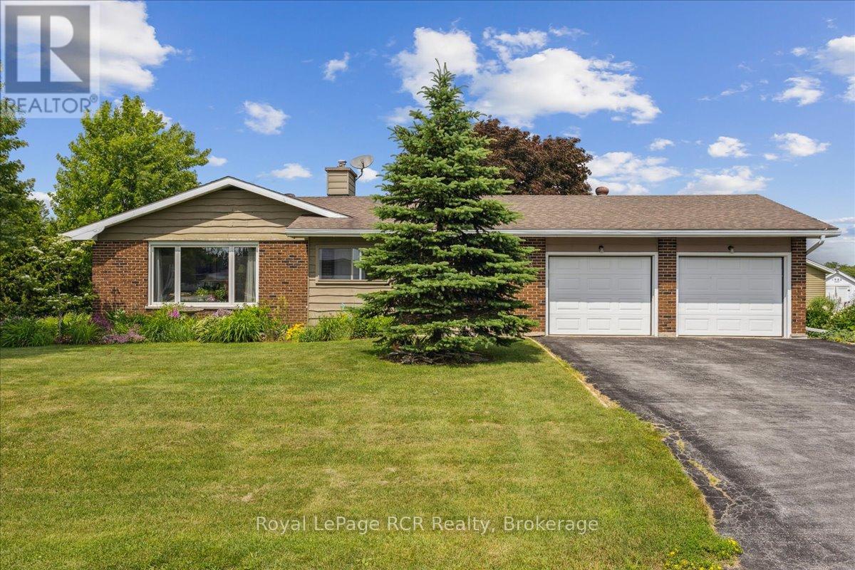 70 Cambrai Road, Grey Highlands, Ontario  N0C 1H0 - Photo 1 - X12242856