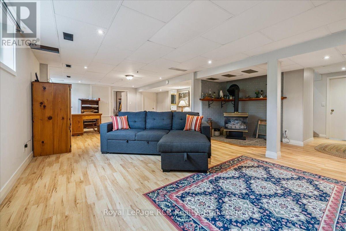 70 Cambrai Road, Grey Highlands, Ontario  N0C 1H0 - Photo 26 - X12242856