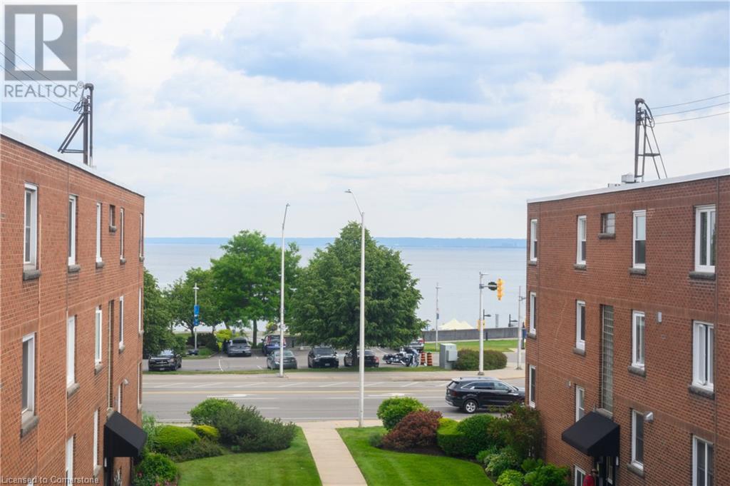1349 Lakeshore Road Unit# 22, Burlington, Ontario  L7S 1B1 - Photo 19 - 40744144
