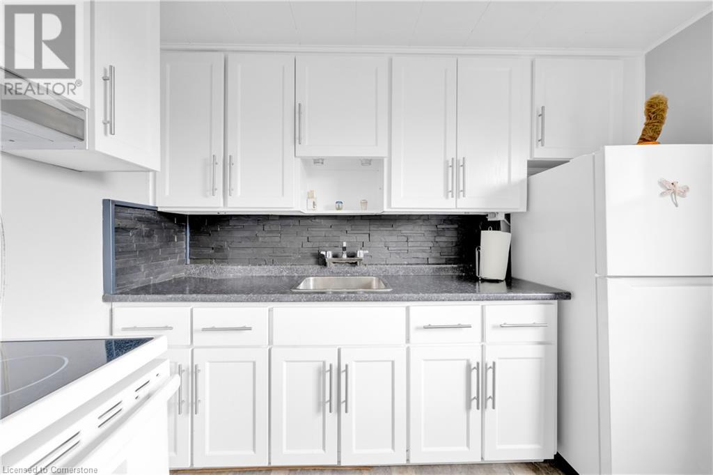 1349 Lakeshore Road Unit# 22, Burlington, Ontario  L7S 1B1 - Photo 14 - 40744144