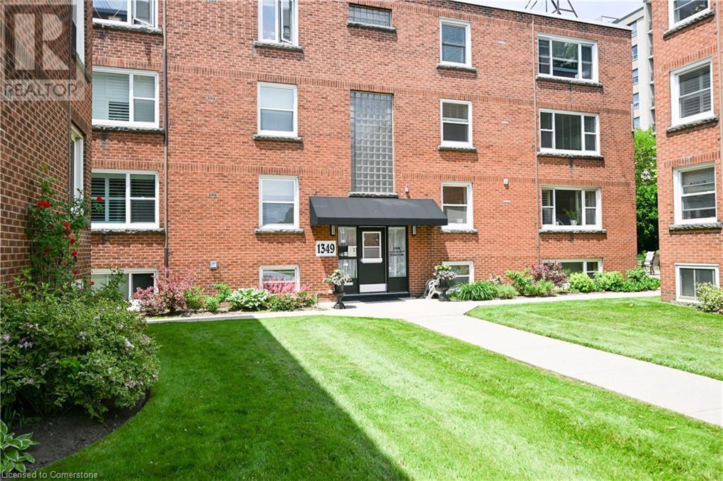 1349 Lakeshore Road Unit# 22, Burlington, Ontario  L7S 1B1 - Photo 4 - 40744144