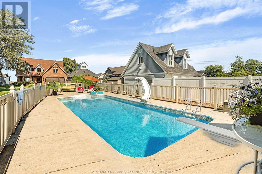 Property at 385 LAKEVIEW DRIVE image 5