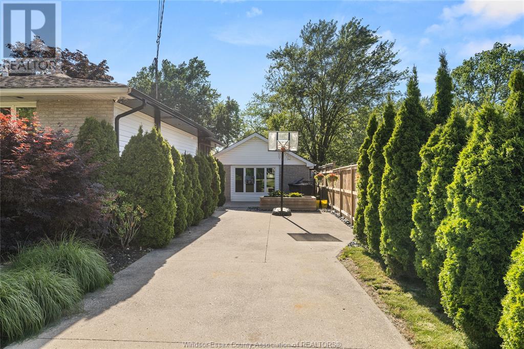 4259 Roseland Drive East, Windsor, Ontario  N9G 1Y6 - Photo 34 - 25016008