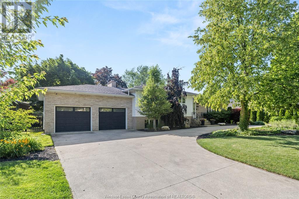 4259 Roseland Drive East, Windsor, Ontario  N9G 1Y6 - Photo 1 - 25016008