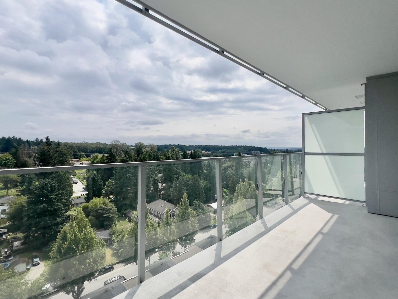 1603 13778 100 AVENUE, Surrey, British Columbia