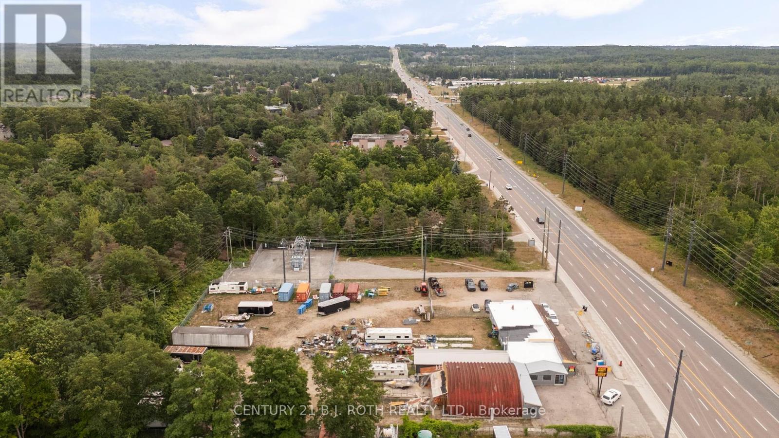 1285 Bayfield Street N, Springwater (Midhurst), Ontario  L9X 0P1 - Photo 5 - S12242816