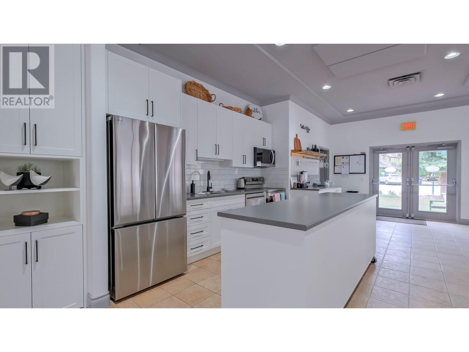 1960 Enterprise Way Unit# 408, Kelowna, British Columbia  V1Y 9S5 - Photo 43 - 10353521