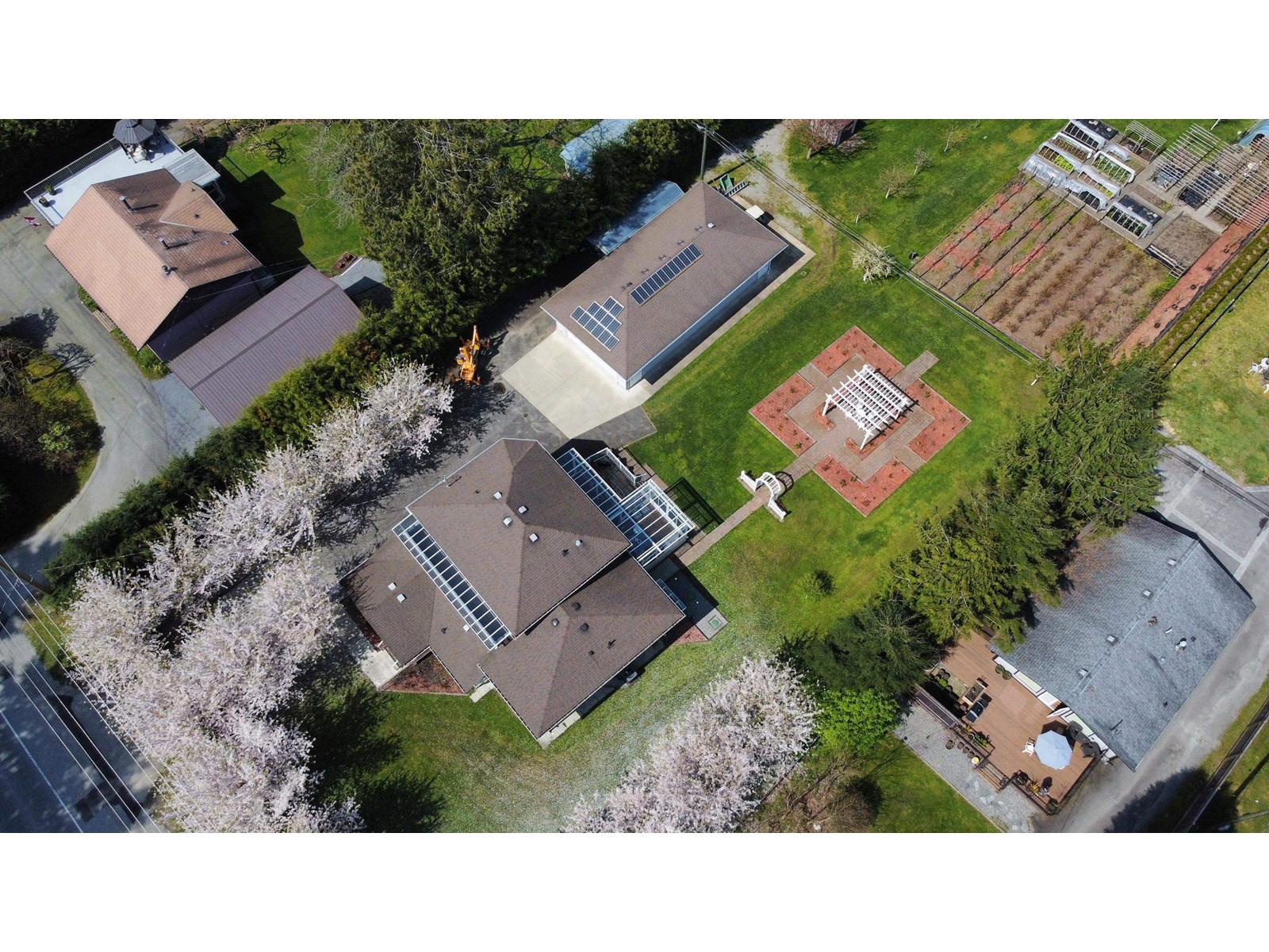 Property at 29847 DEWDNEY TRUNK ROAD image 1