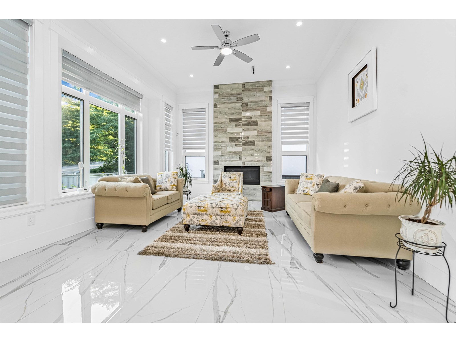 Property at 5538 184 STREET image 4
