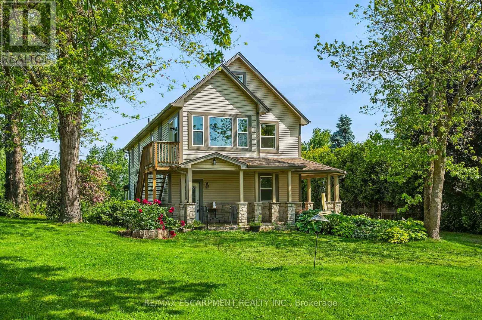 Property at 483 HARVEST ROAD image 3