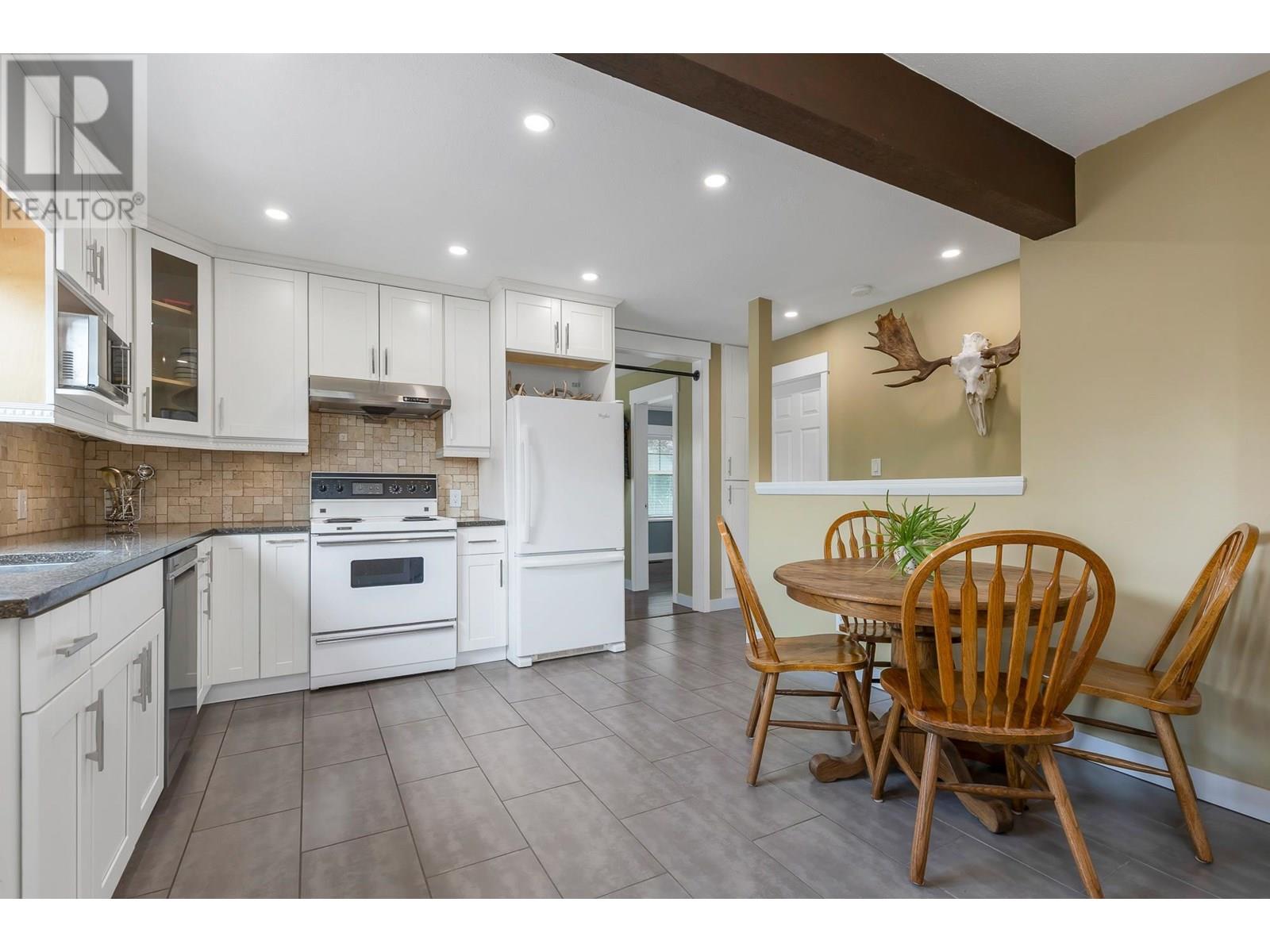 20214 Wanstead Street, Maple Ridge, British Columbia  V2X 1H8 - Photo 6 - R3019250