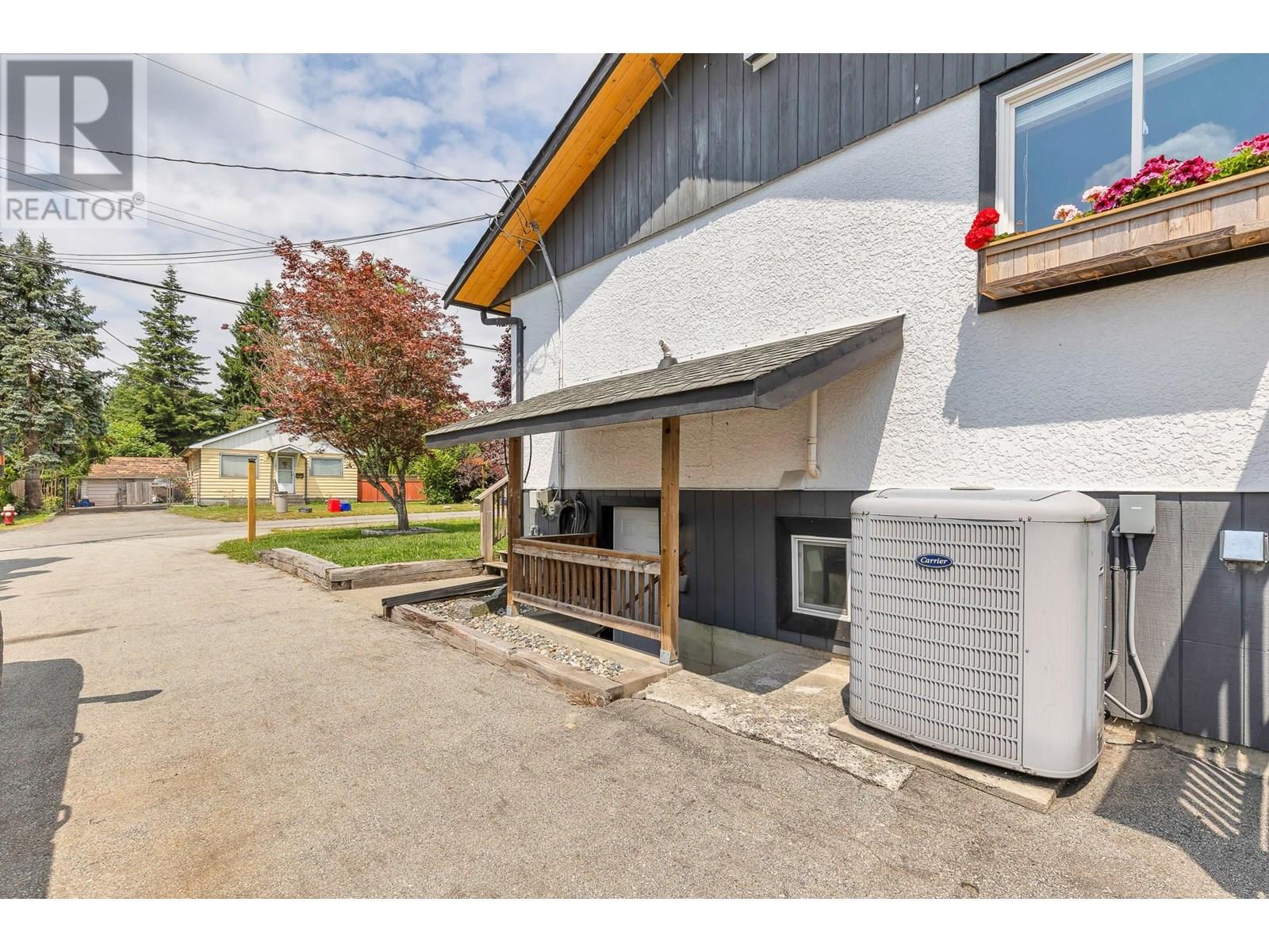 20214 Wanstead Street, Maple Ridge, British Columbia  V2X 1H8 - Photo 31 - R3019250