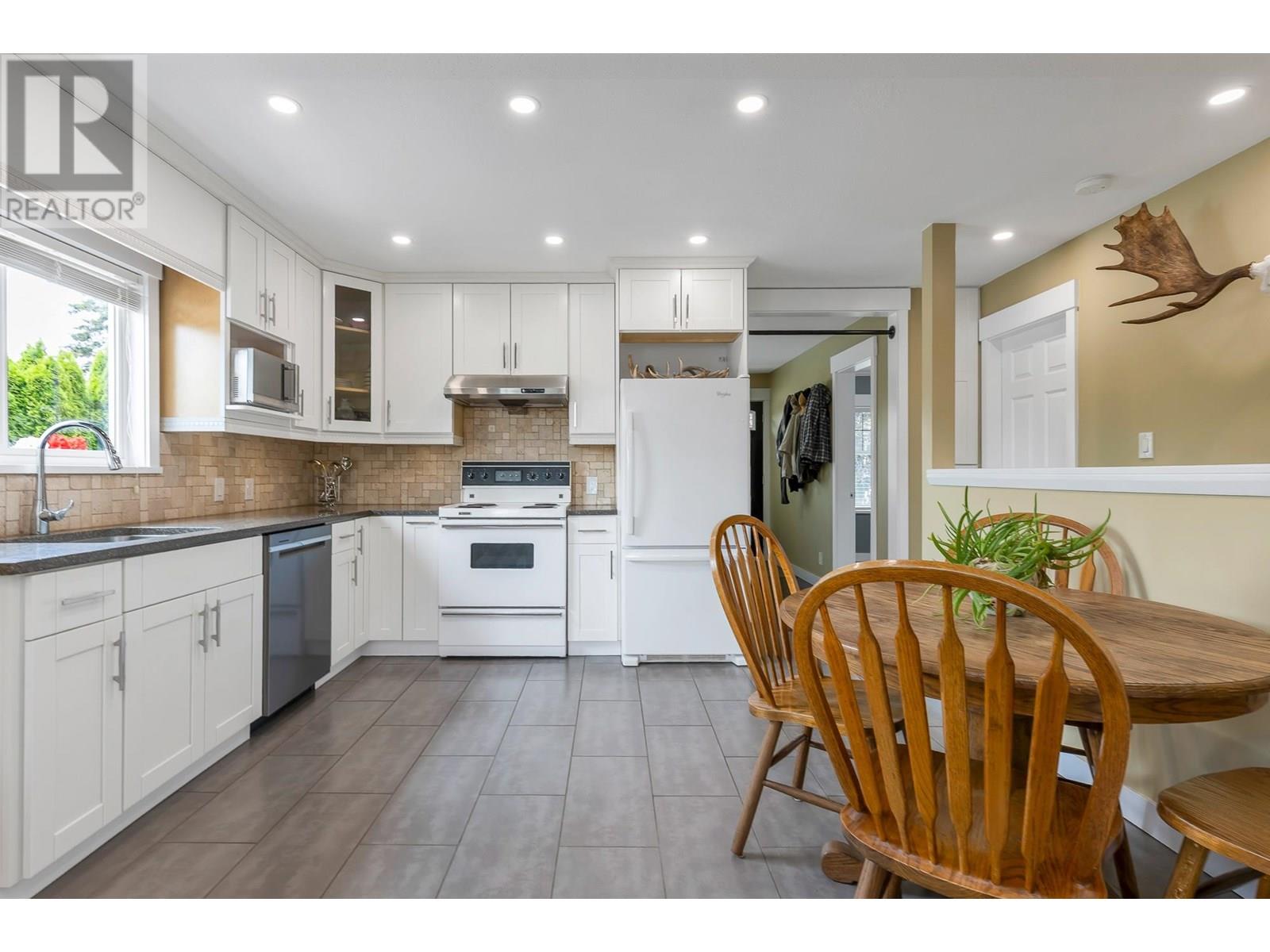 20214 Wanstead Street, Maple Ridge, British Columbia  V2X 1H8 - Photo 7 - R3019250