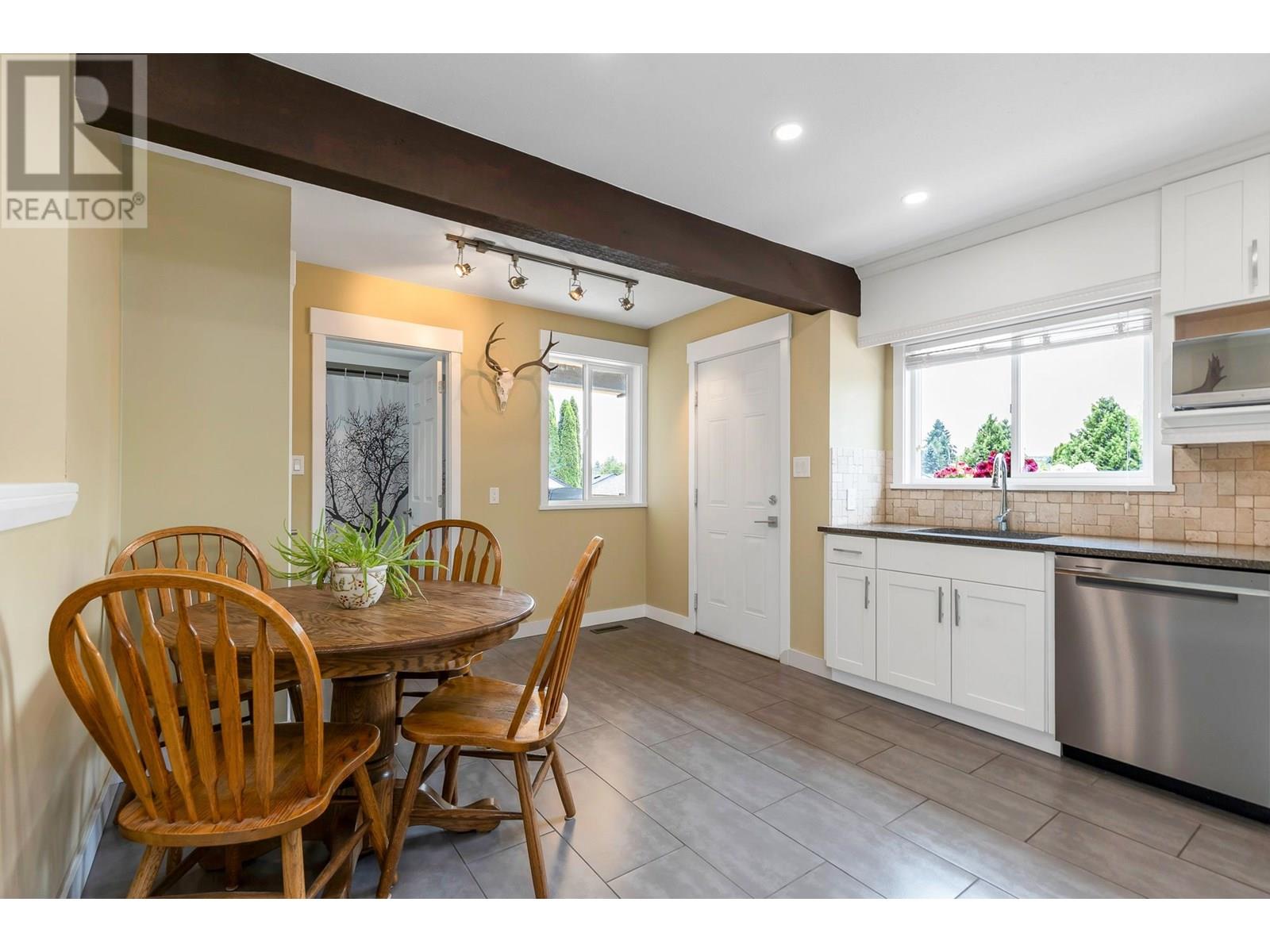 20214 Wanstead Street, Maple Ridge, British Columbia  V2X 1H8 - Photo 9 - R3019250