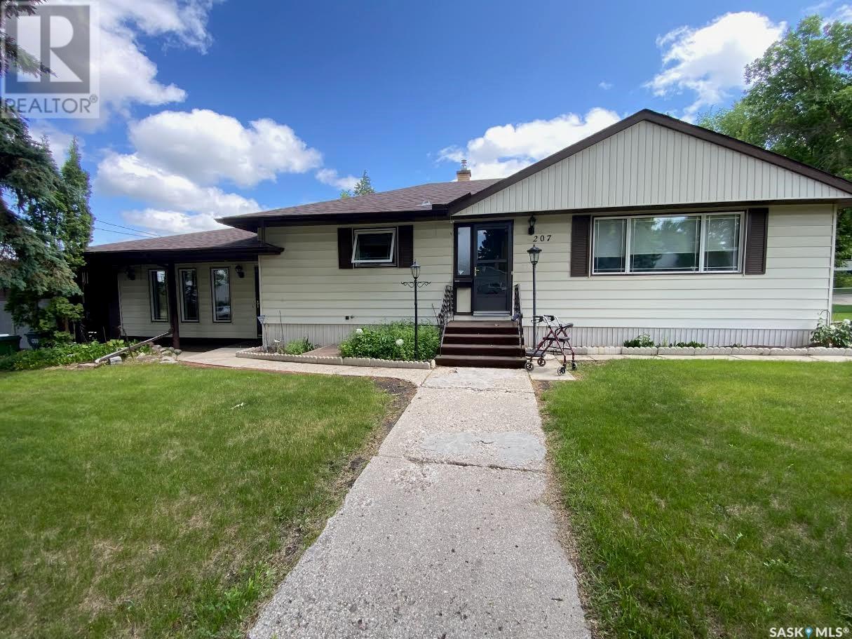 207 Fifth AVENUE S, yorkton, Saskatchewan