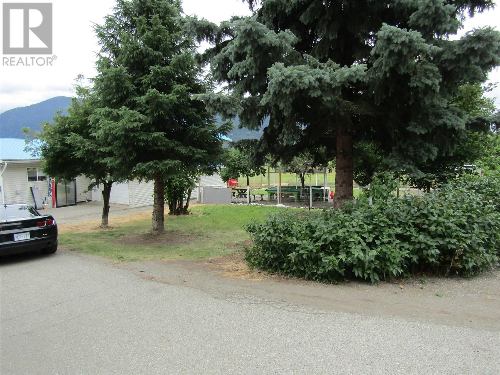 5940 Spencer Road, Grand Forks, British Columbia  V0H 1H5 - Photo 21 - 10353271