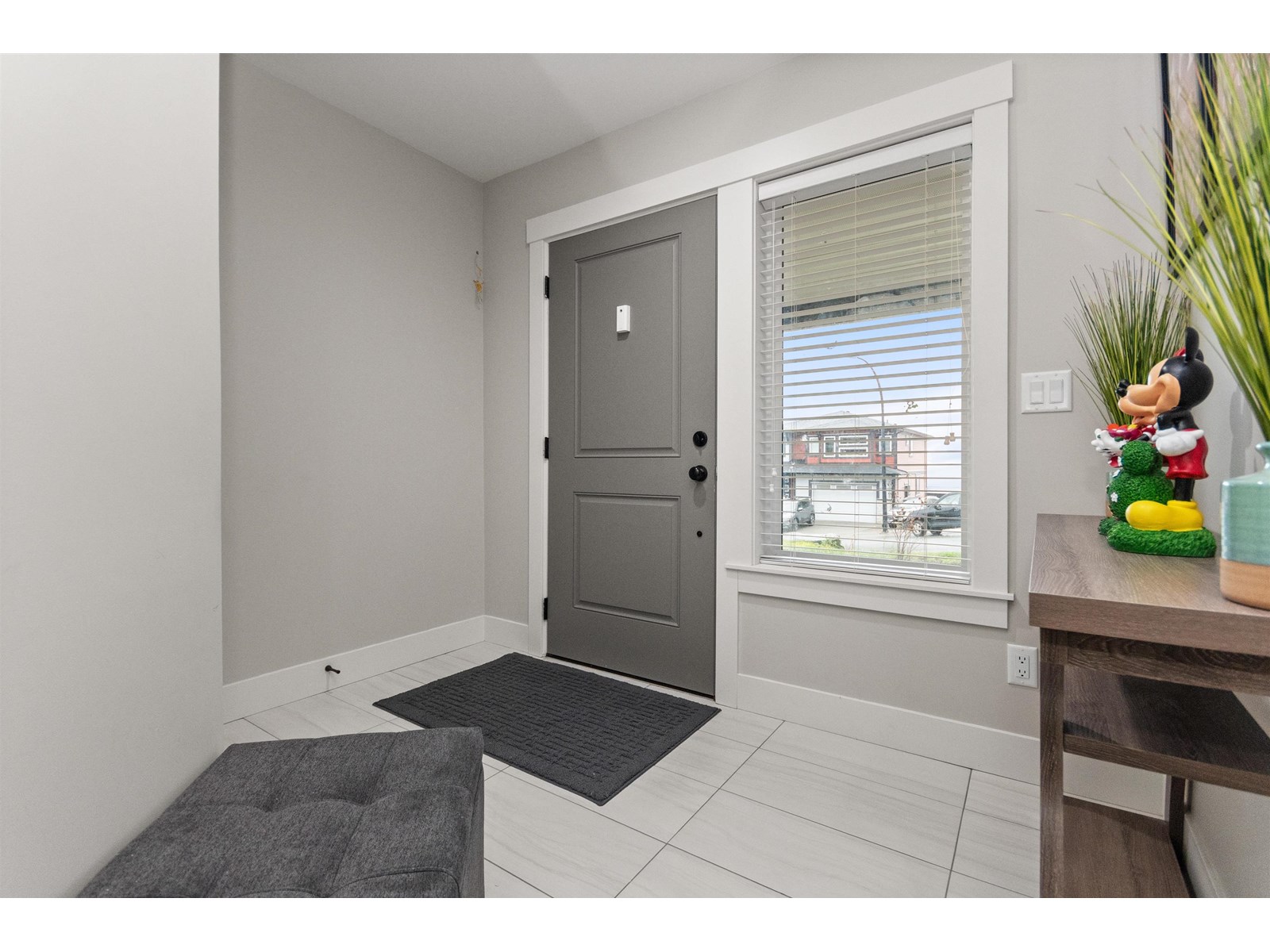 Property at 51074 ZANDER PLACE image 4