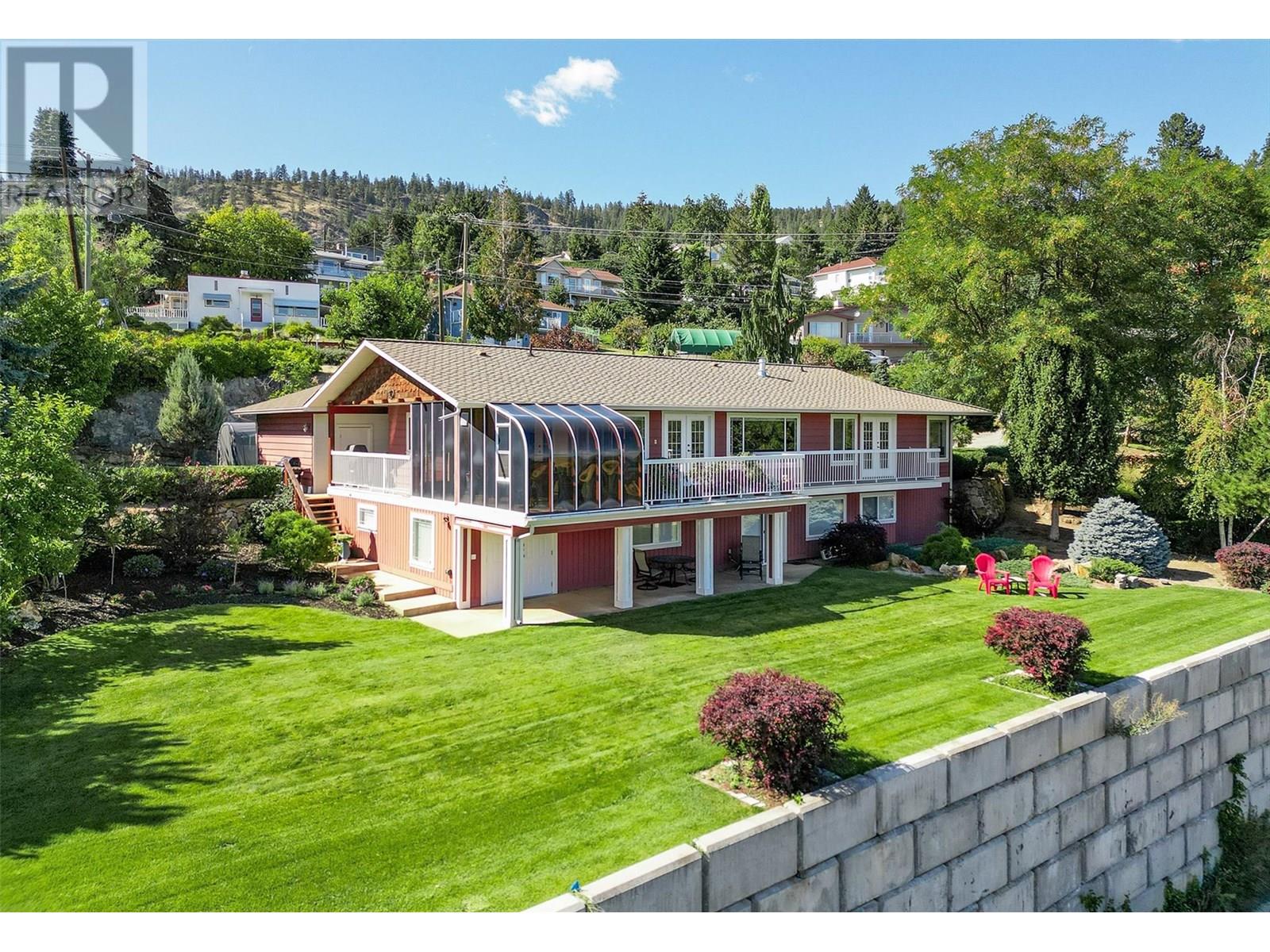 4649 Princeton Avenue, Peachland, British Columbia  V0H 1X7 - Photo 5 - 10353595