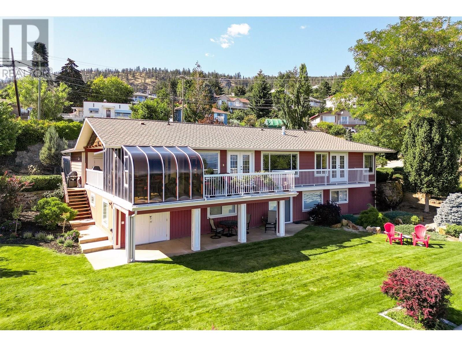 4649 Princeton Avenue, Peachland, British Columbia  V0H 1X7 - Photo 9 - 10353595