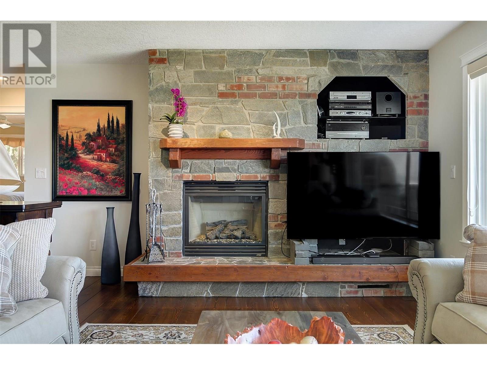 4649 Princeton Avenue, Peachland, British Columbia  V0H 1X7 - Photo 21 - 10353595